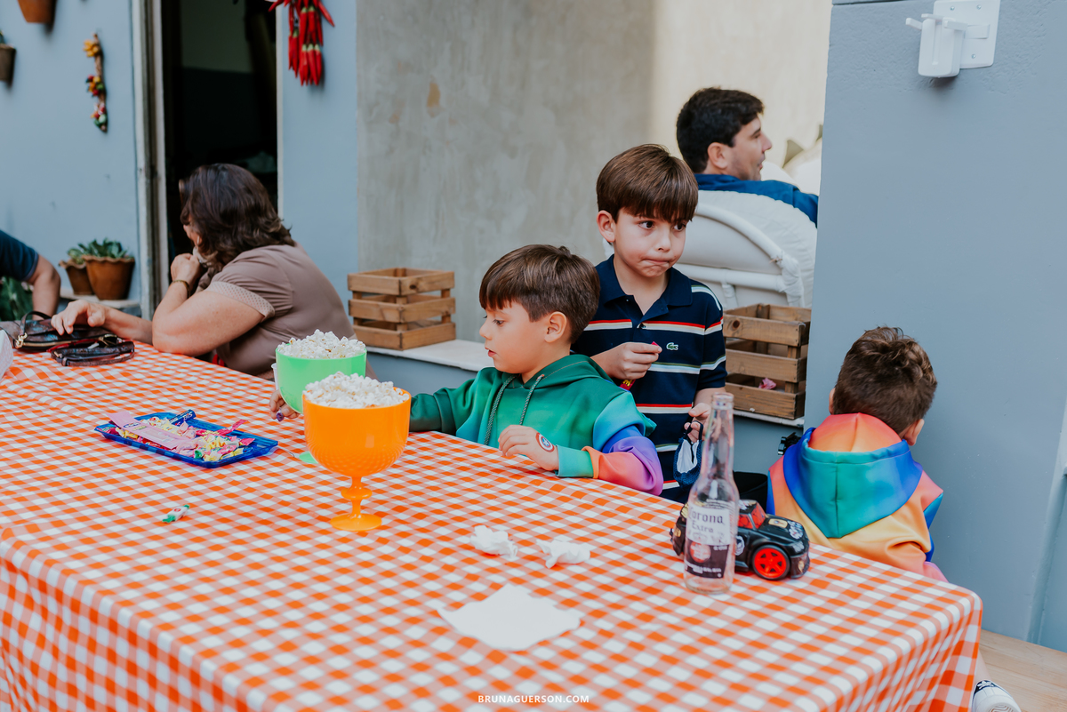 festa infantil tema hot wheels meninos icarai niteroi rio de janeiro fotografia familia