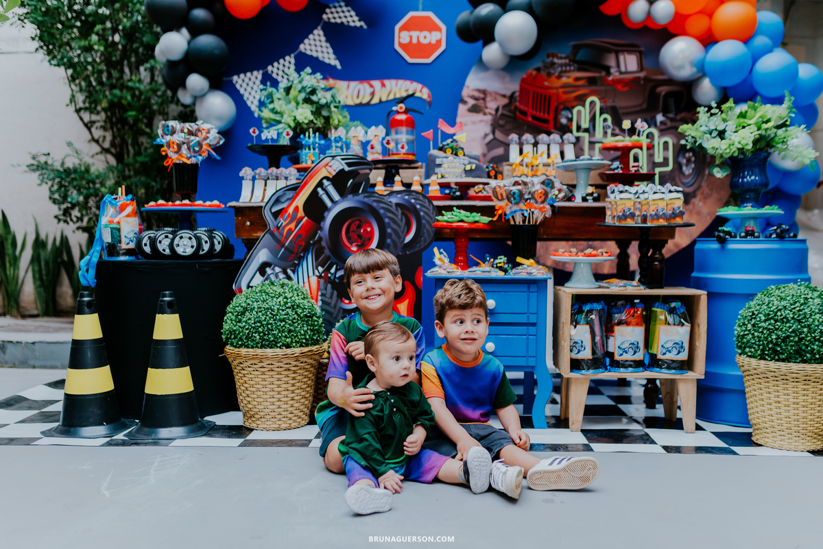 festa infantil tema hot wheels meninos icarai niteroi rio de janeiro fotografia familia