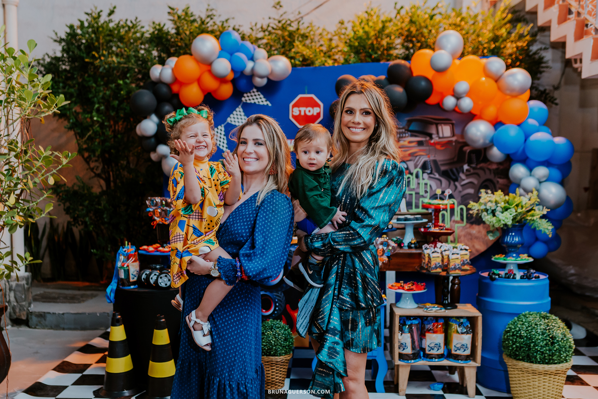 festa infantil tema hot wheels meninos icarai niteroi rio de janeiro fotografia familia