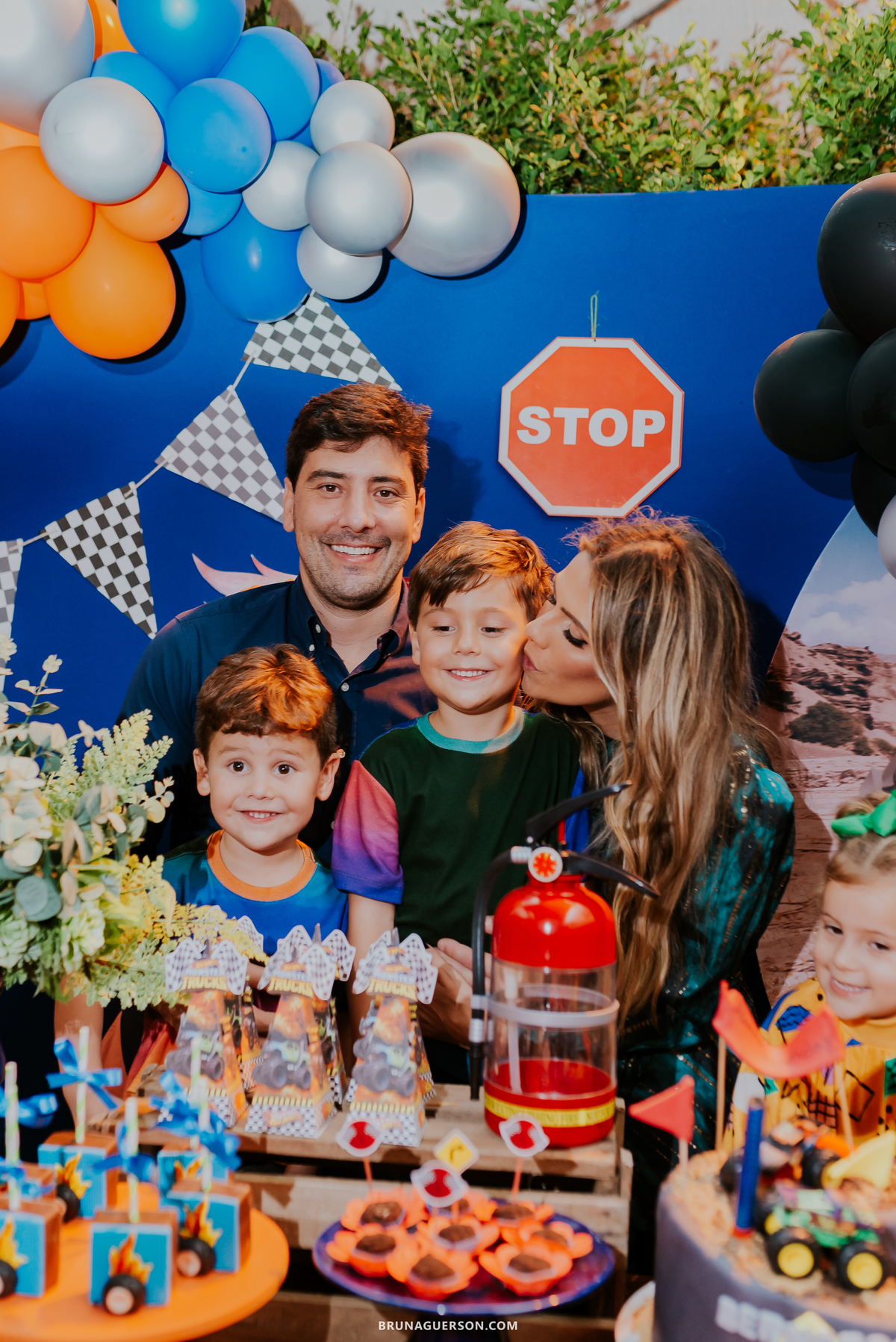 festa infantil tema hot wheels meninos icarai niteroi rio de janeiro fotografia familia