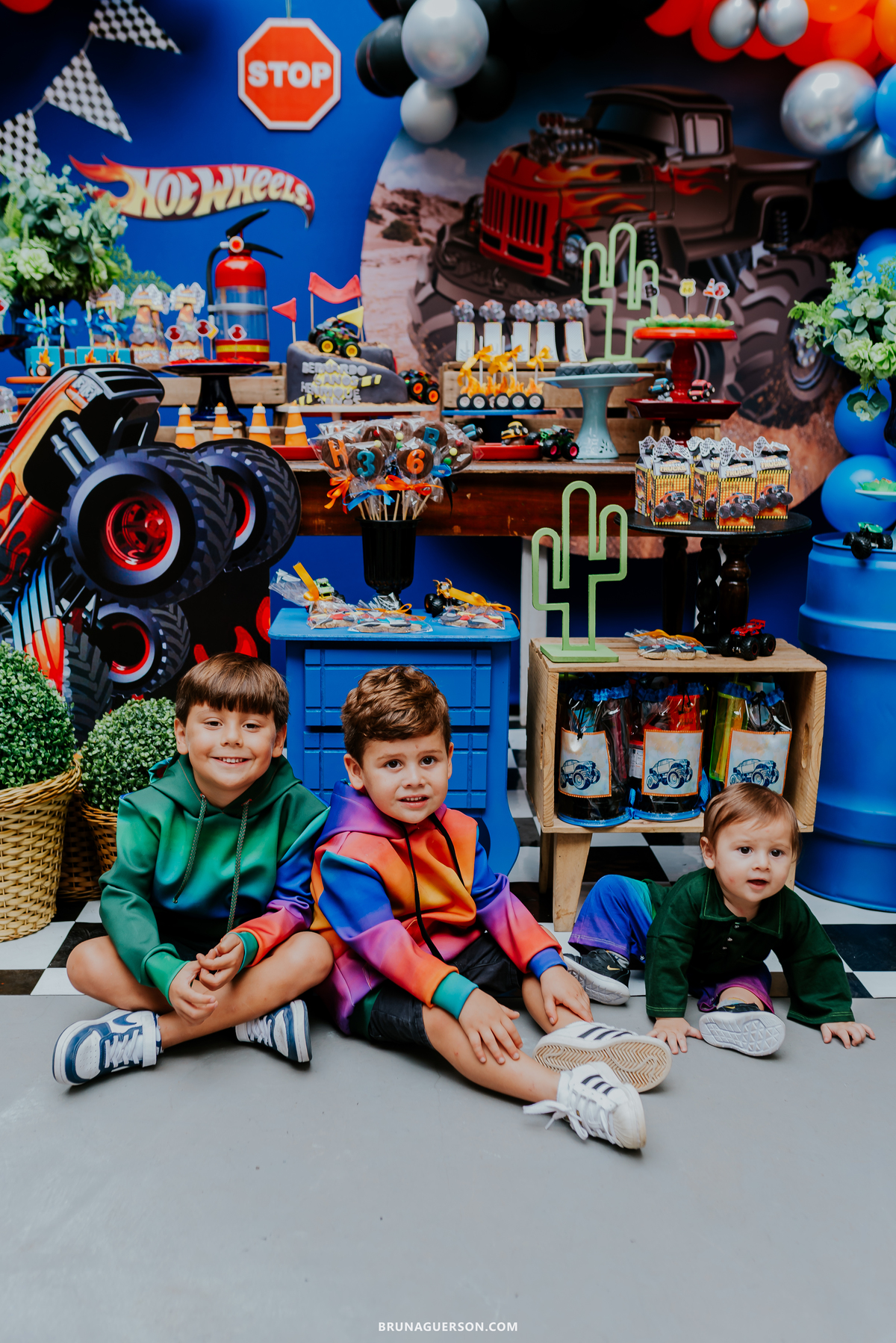 festa infantil tema hot wheels meninos icarai niteroi rio de janeiro fotografia