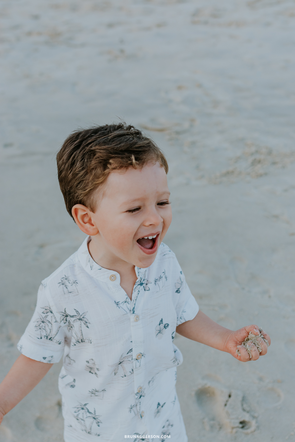 fotografia ensaio familia Leblon praia Rio de Janeiro ao ar livre 