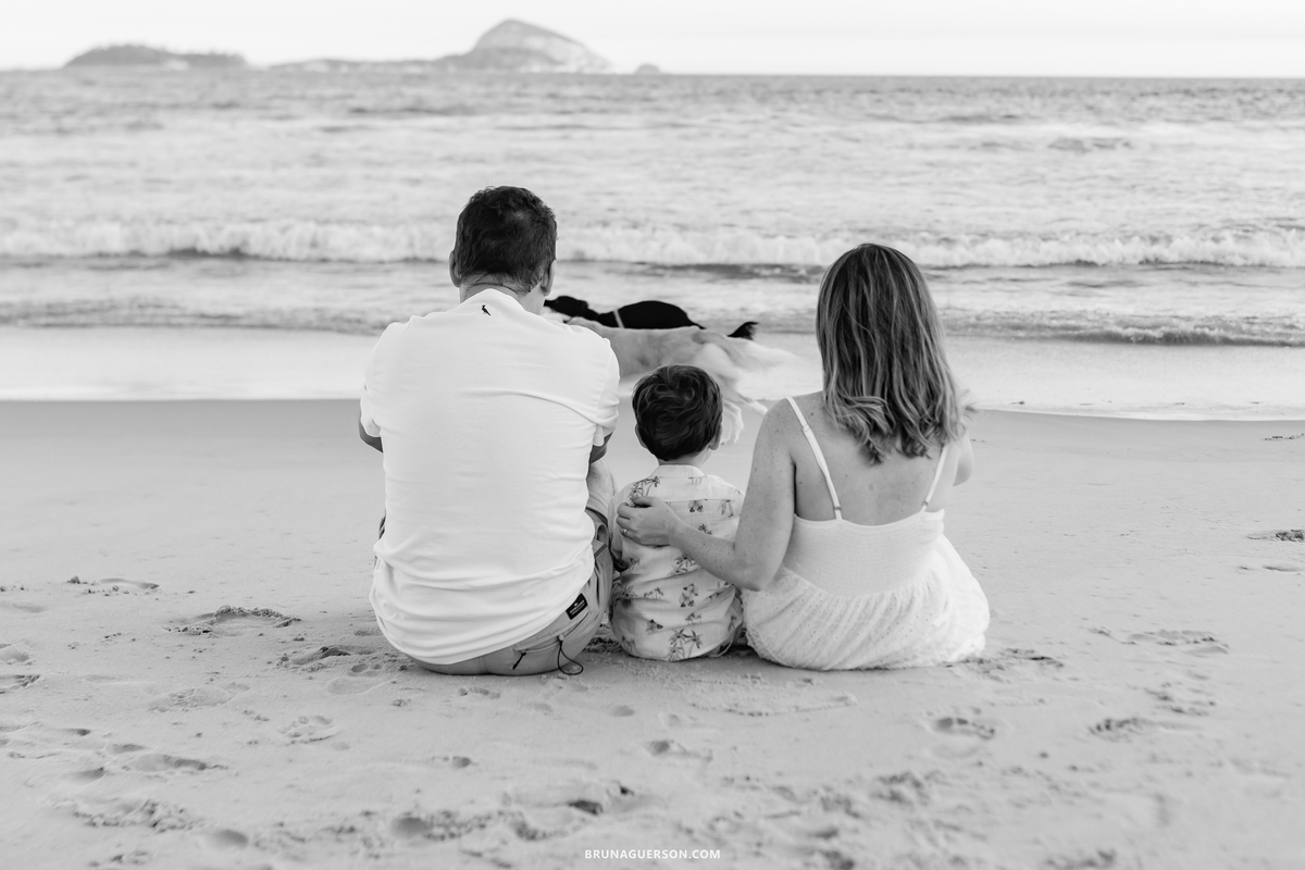 fotografia ensaio familia Leblon praia Rio de Janeiro ao ar livre 