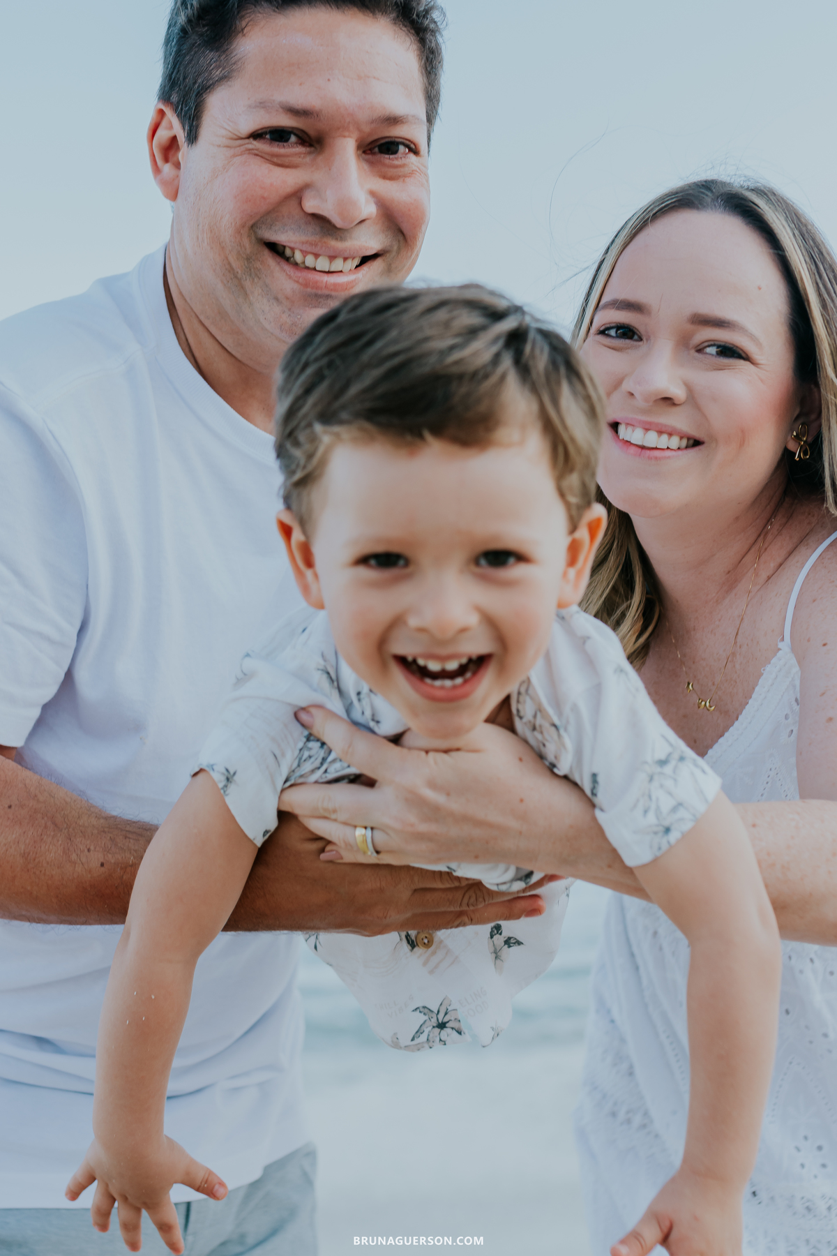 fotografia ensaio familia Leblon praia Rio de Janeiro ao ar livre 