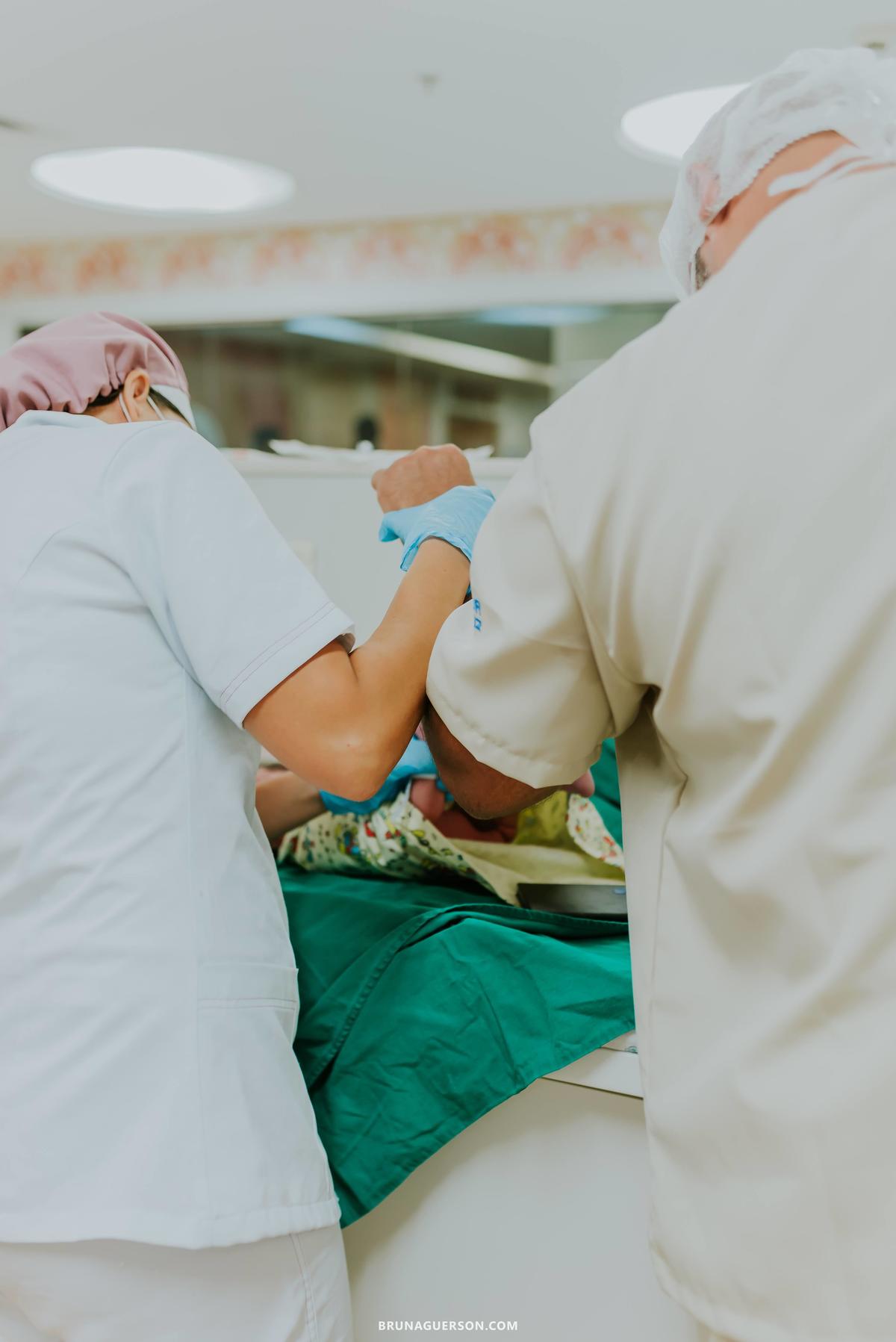 fotografia nascimento parto perinatal barra da Tijuca Rio de Janeiro cesarea heitor