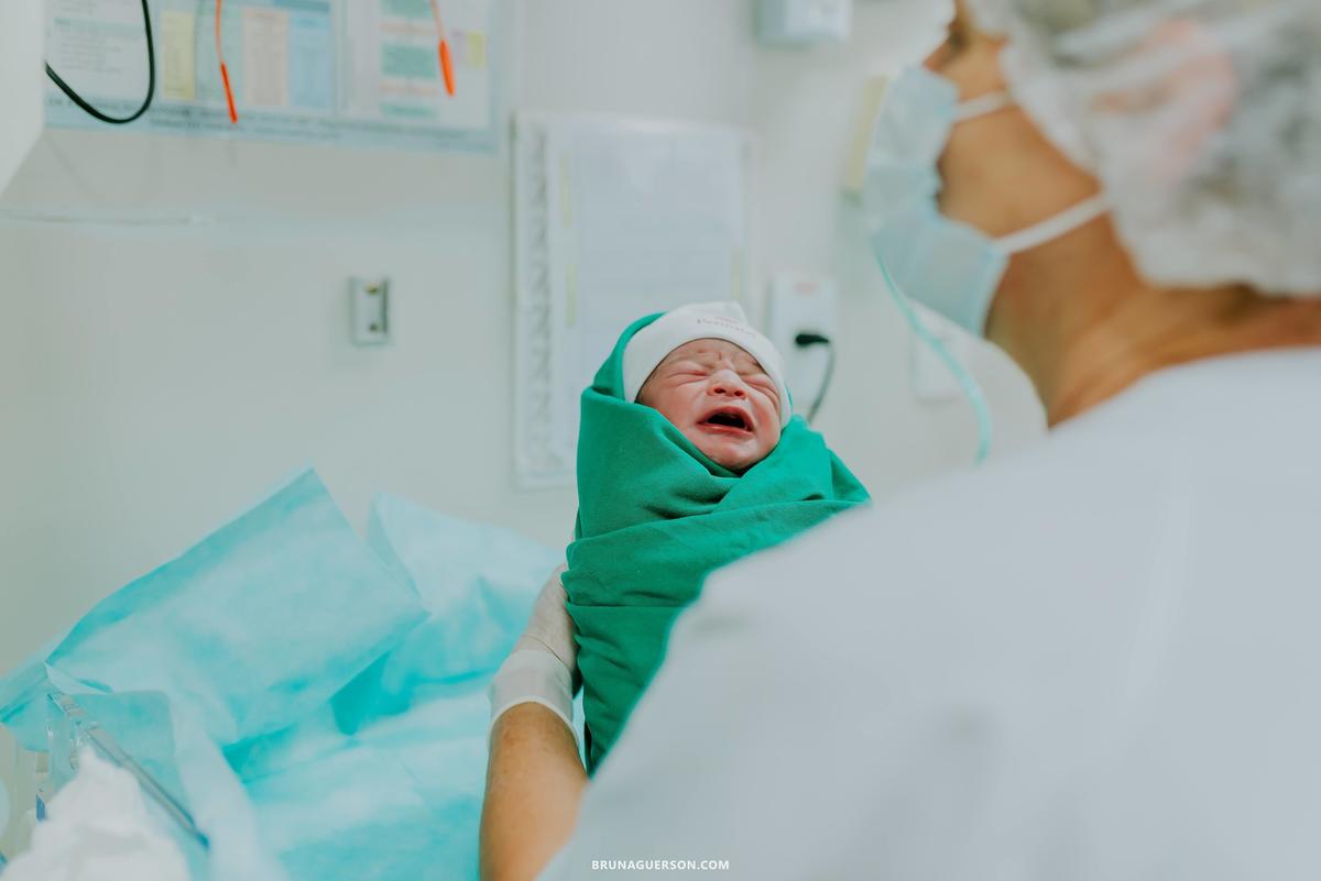 fotografia nascimento parto perinatal barra da Tijuca Rio de Janeiro cesarea heitor