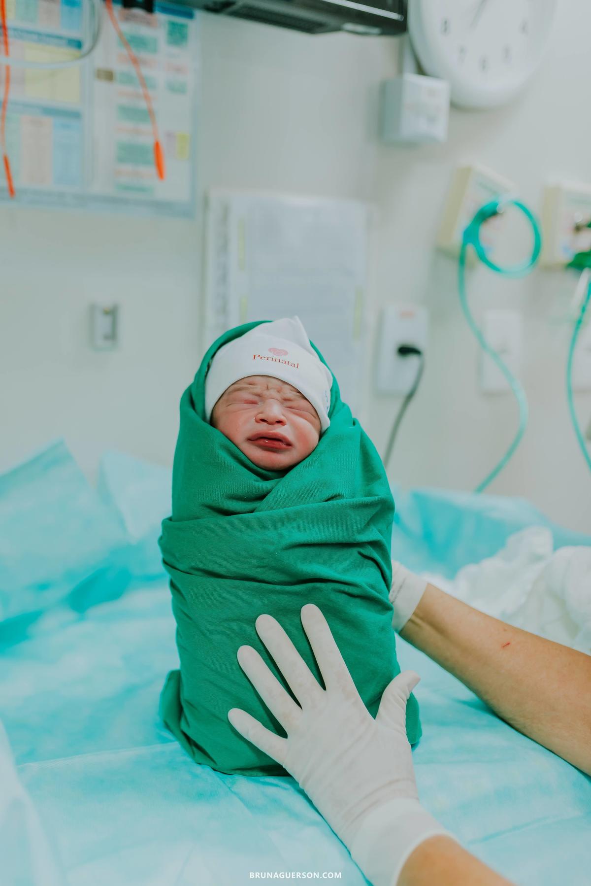 fotografia nascimento parto perinatal barra da Tijuca Rio de Janeiro cesarea heitor