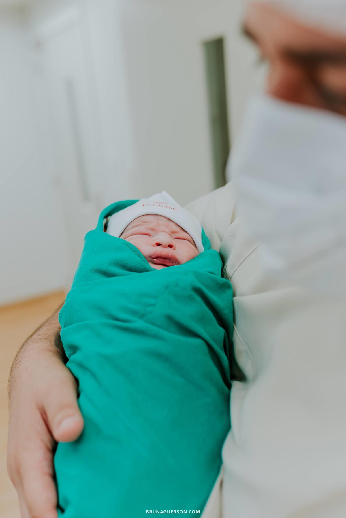 fotografia nascimento parto perinatal barra da Tijuca Rio de Janeiro cesarea heitor