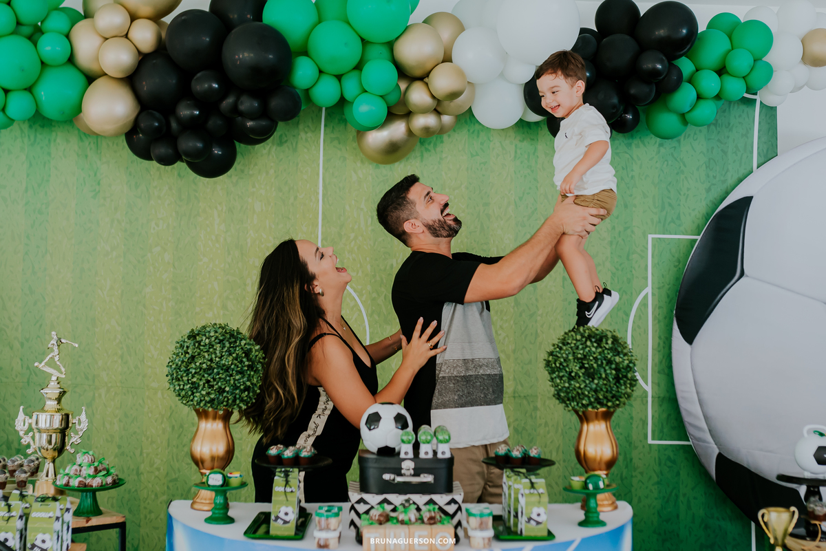 fotografia festa infantil Jacarepaguá meu pe de jacaranda tema futebol Rio de Janeiro 