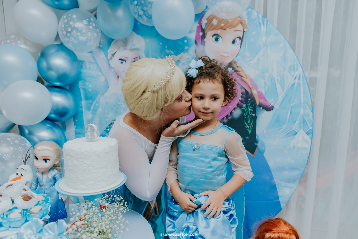 fotografia festa infantil tijuca Rio de Janeiro frozen thais 3 anos em casa
