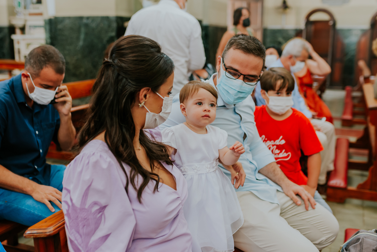 batizado igreja capuchinhos fotografia tijuca Rio de Janeiro Isadora fotografa familia rj 