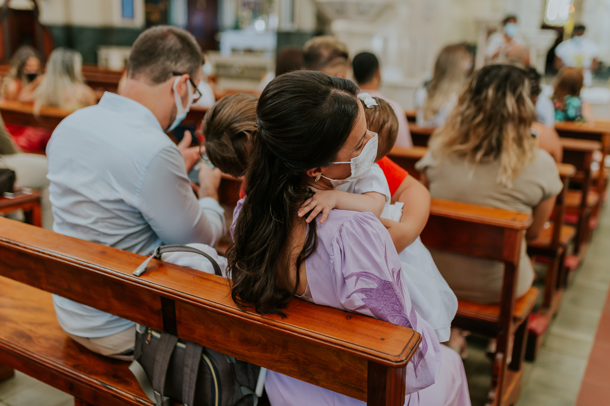 batizado igreja capuchinhos fotografia tijuca Rio de Janeiro Isadora fotografa familia rj 