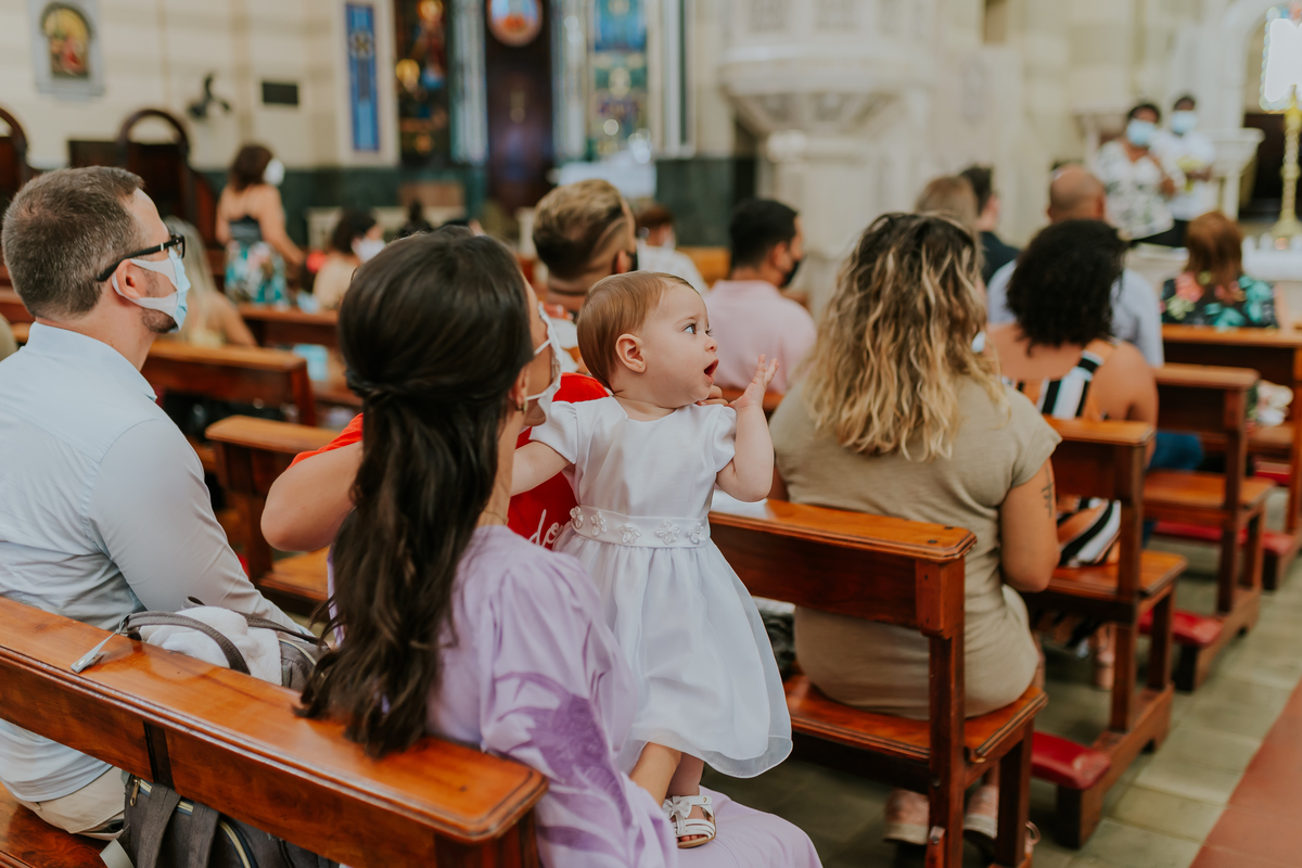 batizado igreja capuchinhos fotografia tijuca Rio de Janeiro Isadora fotografa familia rj 