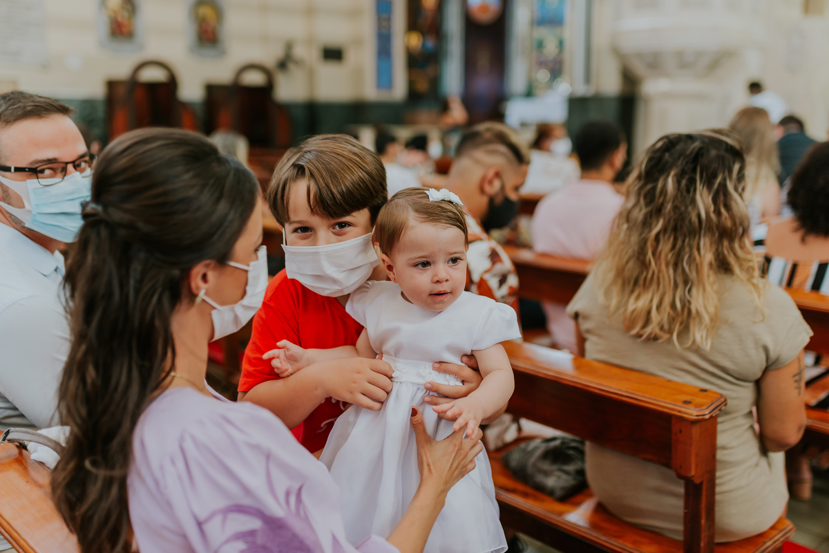 batizado igreja capuchinhos fotografia tijuca Rio de Janeiro Isadora fotografa familia rj 