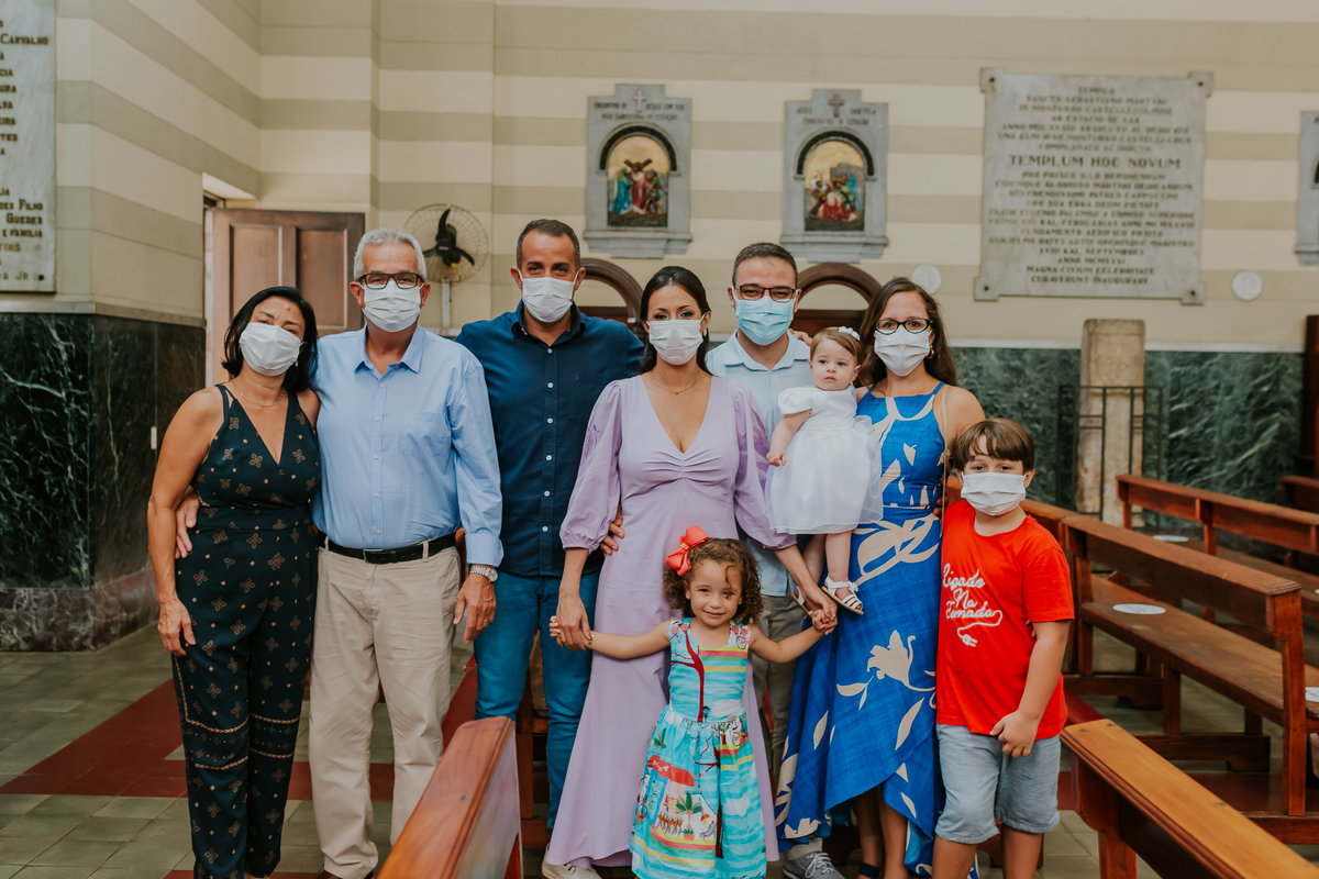 batizado igreja capuchinhos fotografia tijuca Rio de Janeiro Isadora fotografa familia rj 