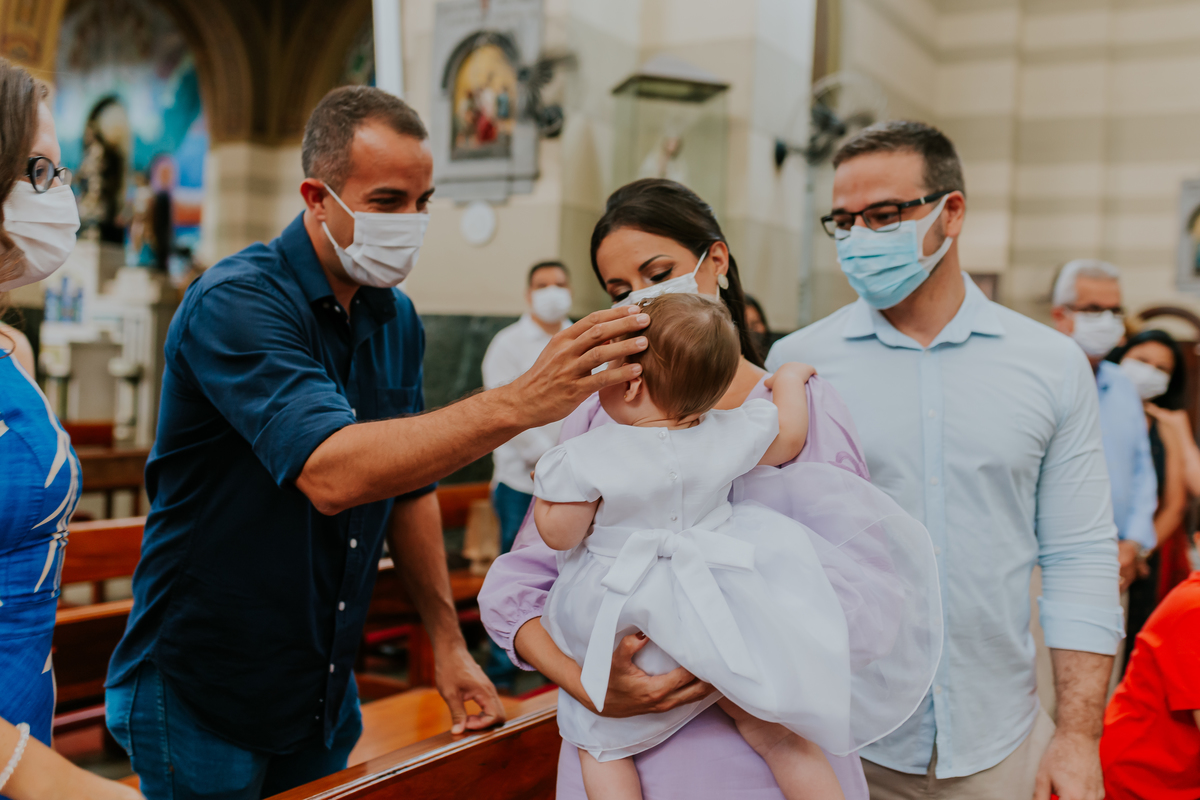batizado igreja capuchinhos fotografia tijuca Rio de Janeiro Isadora fotografa familia rj 