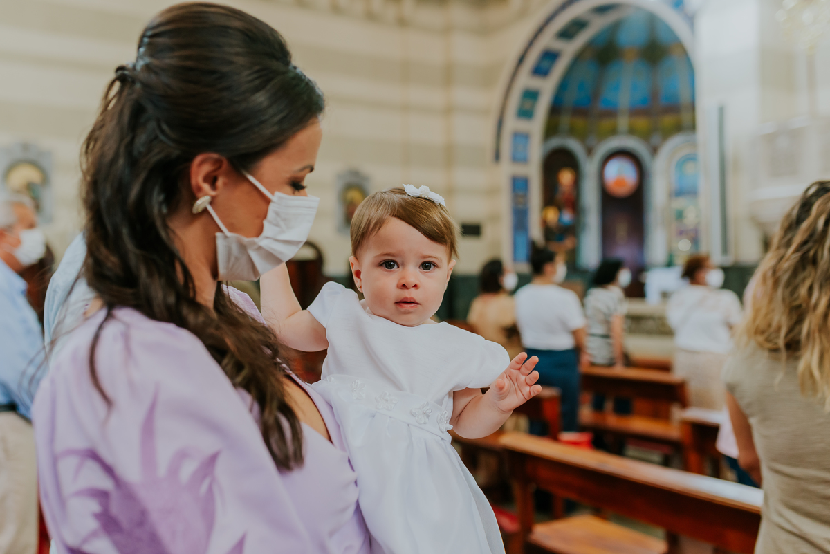 batizado igreja capuchinhos fotografia tijuca Rio de Janeiro Isadora fotografa familia rj 