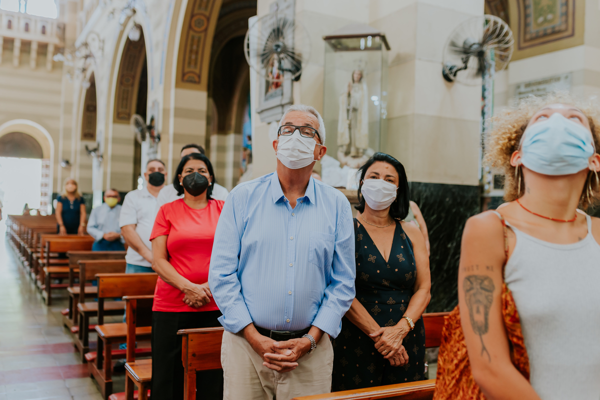 batizado igreja capuchinhos fotografia tijuca Rio de Janeiro Isadora fotografa familia rj 