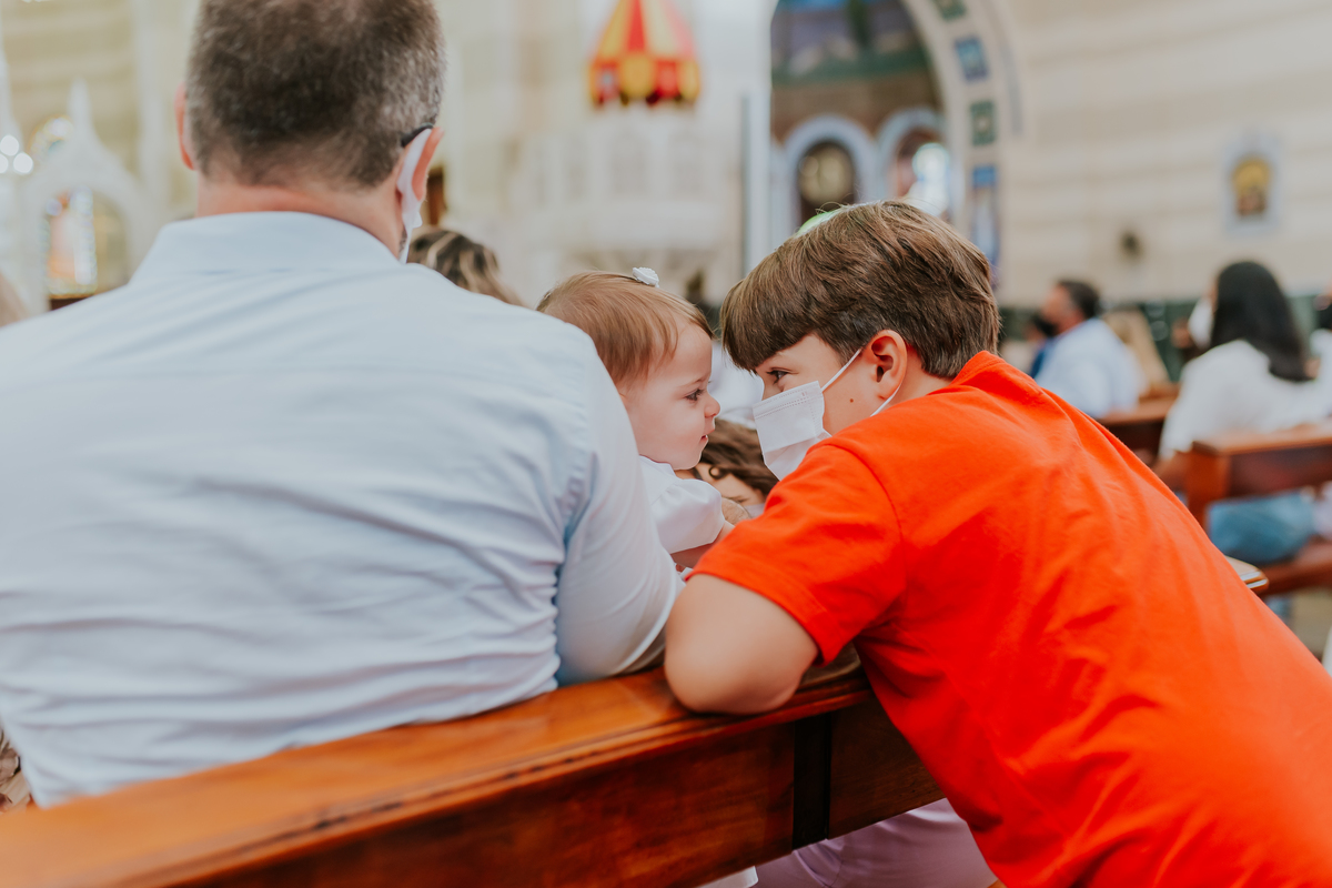 batizado igreja capuchinhos fotografia tijuca Rio de Janeiro Isadora fotografa familia rj 