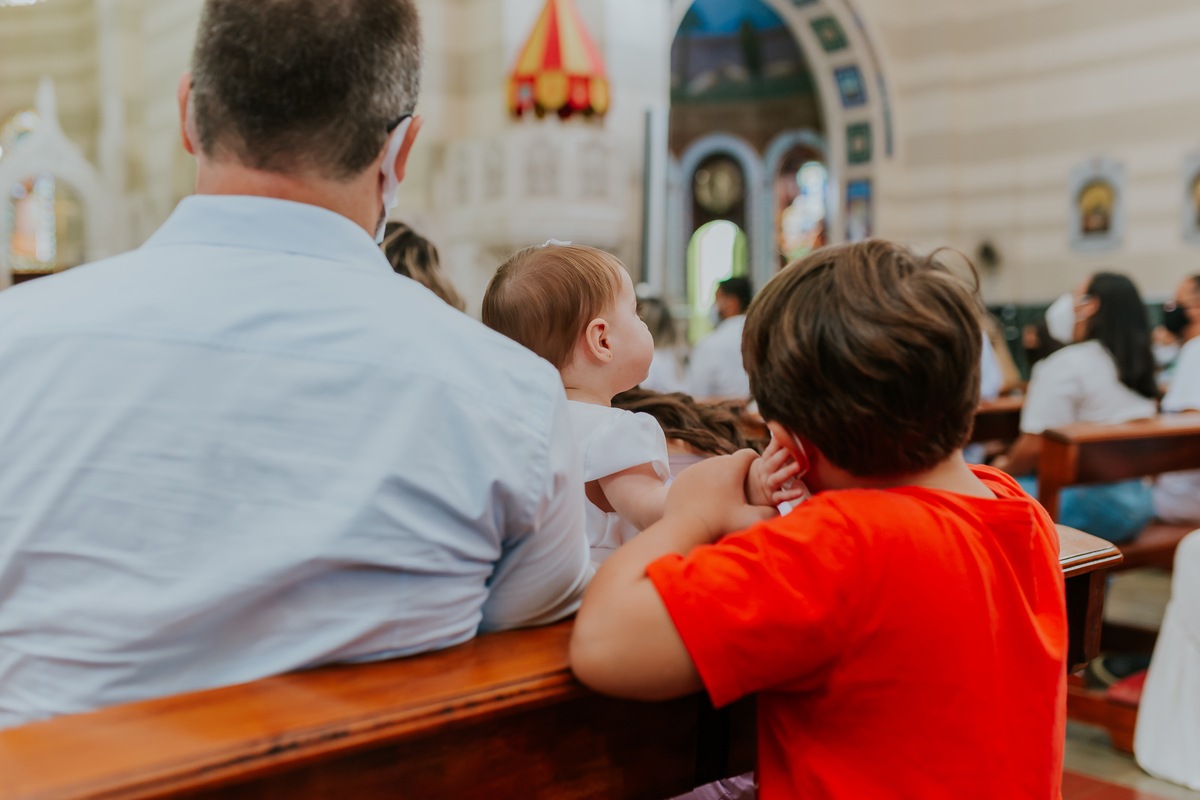 batizado igreja capuchinhos fotografia tijuca Rio de Janeiro Isadora fotografa familia rj 