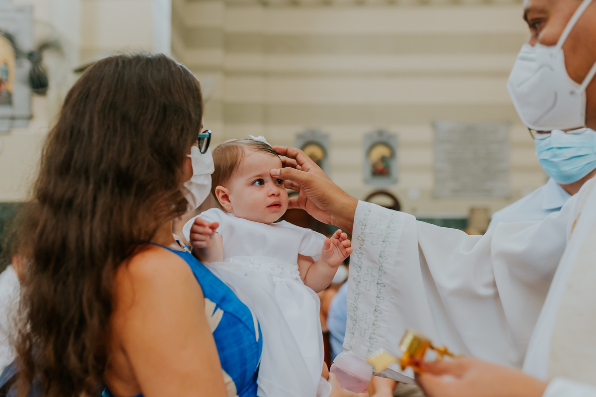 batizado igreja capuchinhos fotografia tijuca Rio de Janeiro Isadora fotografa familia rj 