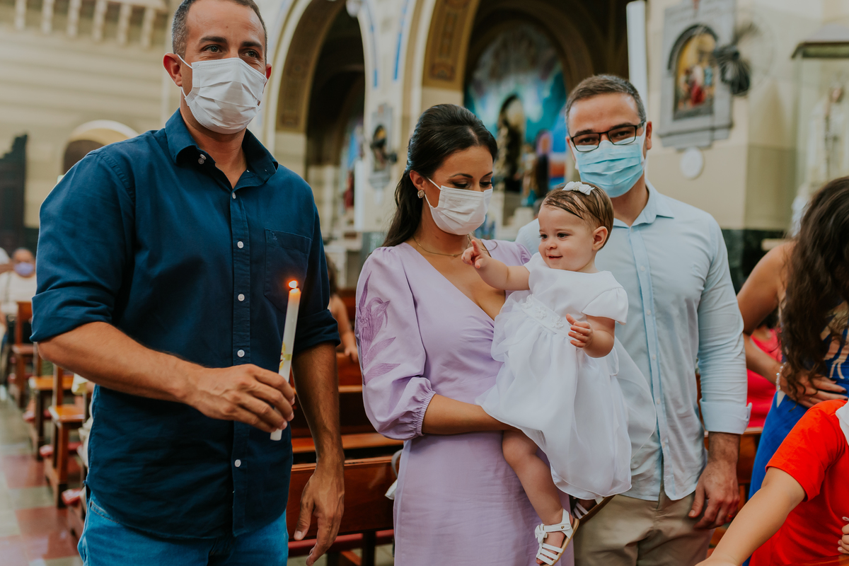 batizado igreja capuchinhos fotografia tijuca Rio de Janeiro Isadora fotografa familia rj 