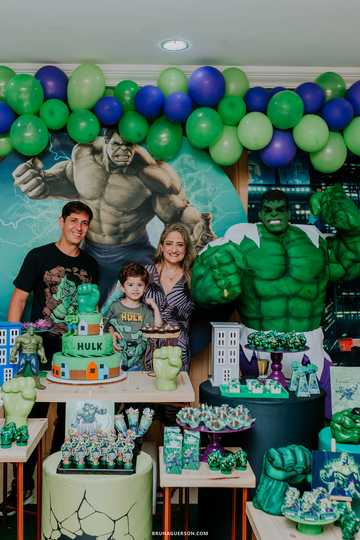 fotografia festa infantil casa de festas uni uni te Rio de Janeiro barra da tijuca lucas 5 anos hulk