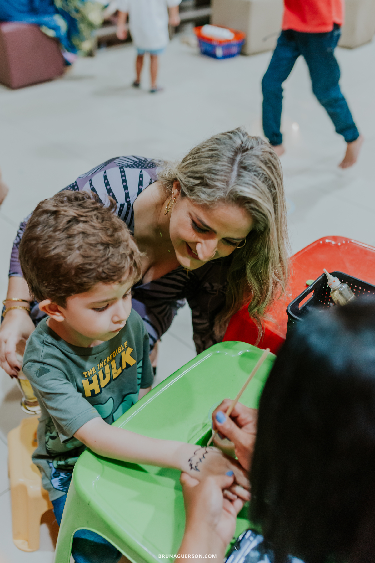 fotografia festa infantil casa de festas uni uni te Rio de Janeiro barra da tijuca lucas 5 anos hulk