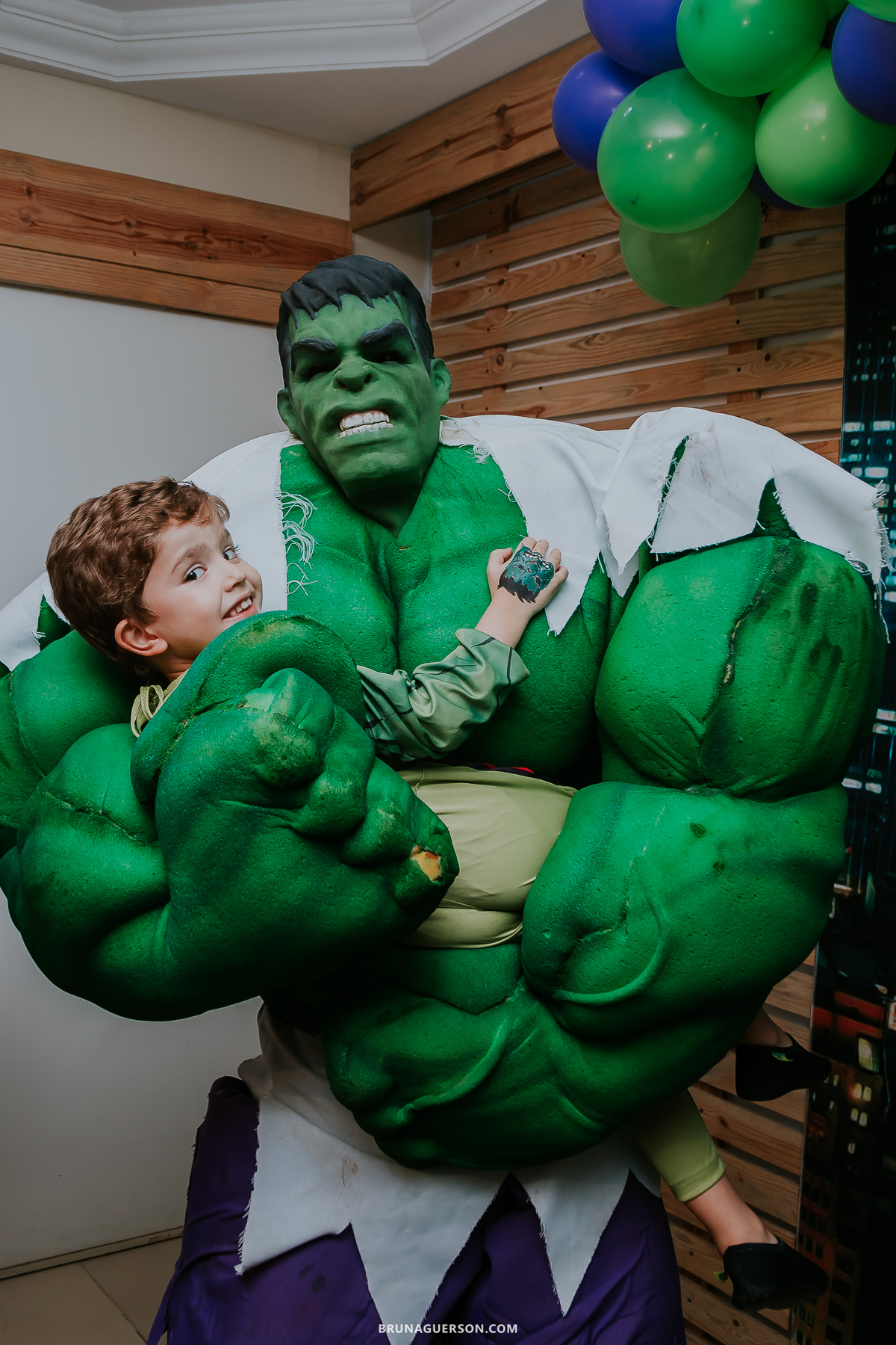 fotografia festa infantil casa de festas uni uni te Rio de Janeiro barra da tijuca lucas 5 anos hulk