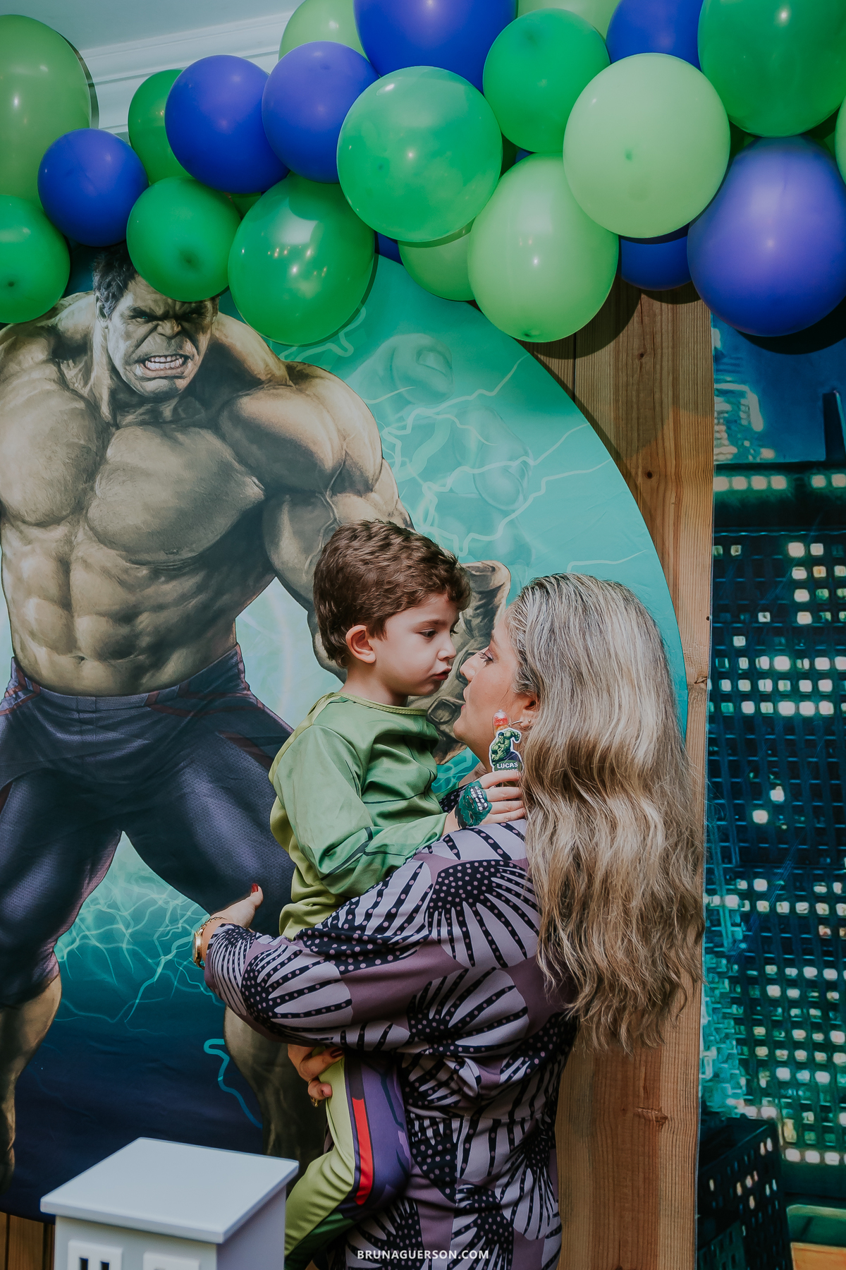 fotografia festa infantil casa de festas uni uni te Rio de Janeiro barra da tijuca lucas 5 anos hulk
