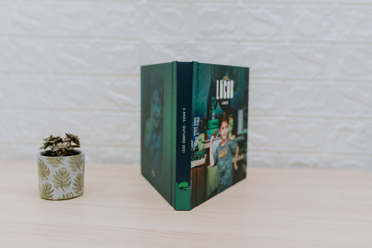 fotografia familia fotografa festa infantil album fotográfico personalizado design tema Hulk lucas 5 anos 