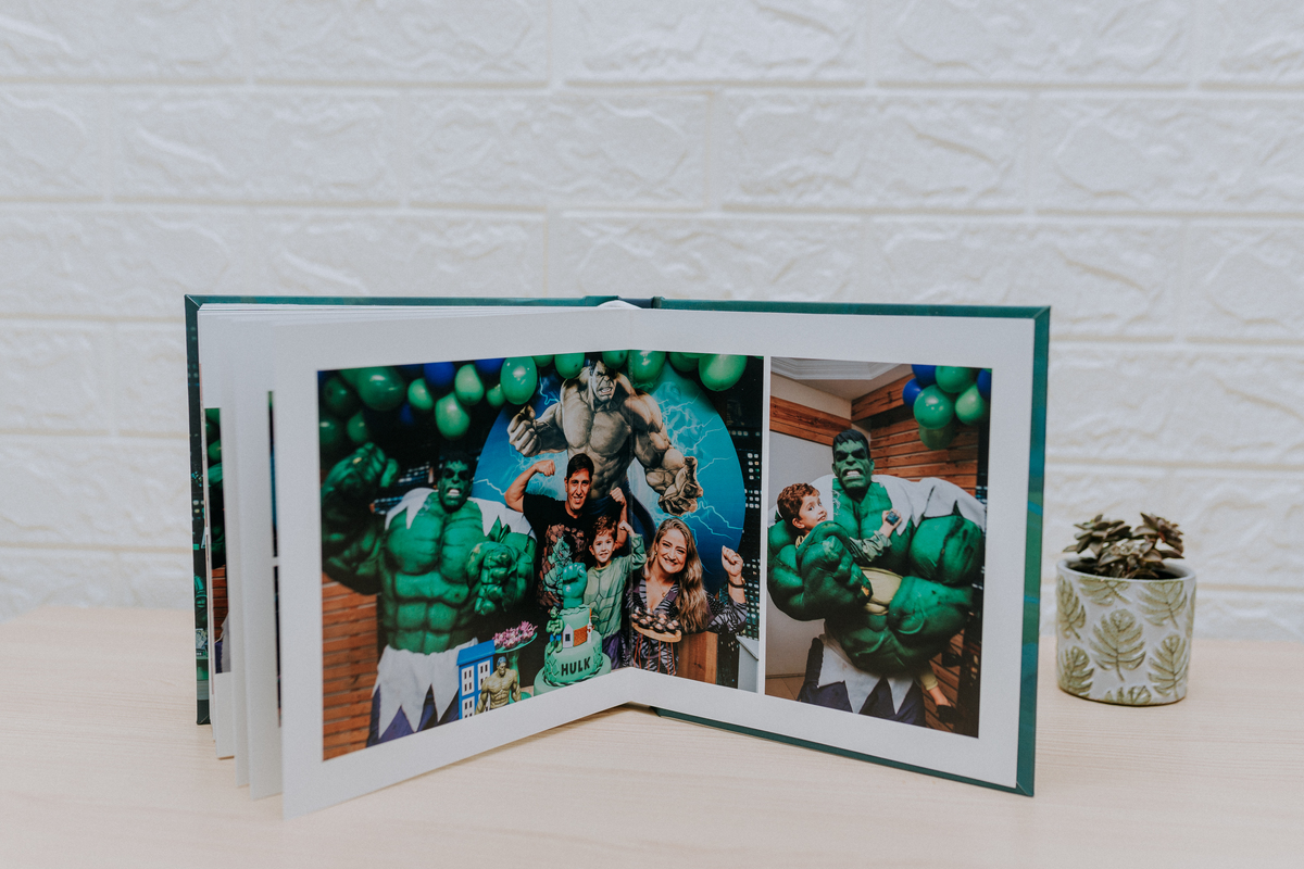 fotografia familia fotografa festa infantil album fotográfico personalizado design tema Hulk lucas 5 anos 