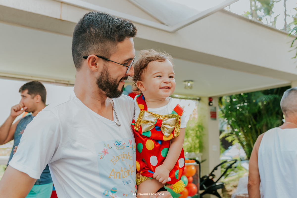 fotografia festa infantil bloquinho do Antonio 1 ano Jacarepaguá rio de janeiro 