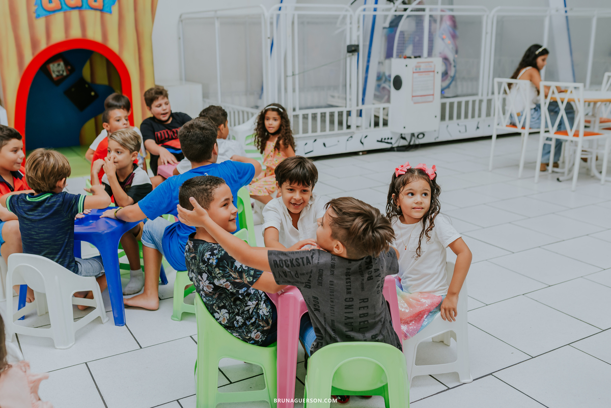fotografia festa infantil casa de festas uau kids jacarapagua Rio de Janeiro rj fotografa 