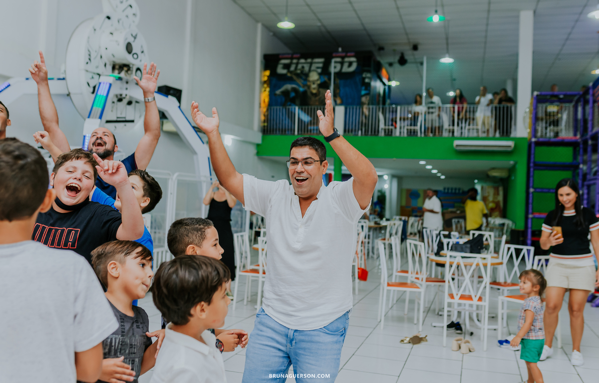 fotografia festa infantil casa de festas uau kids jacarapagua Rio de Janeiro rj fotografa 