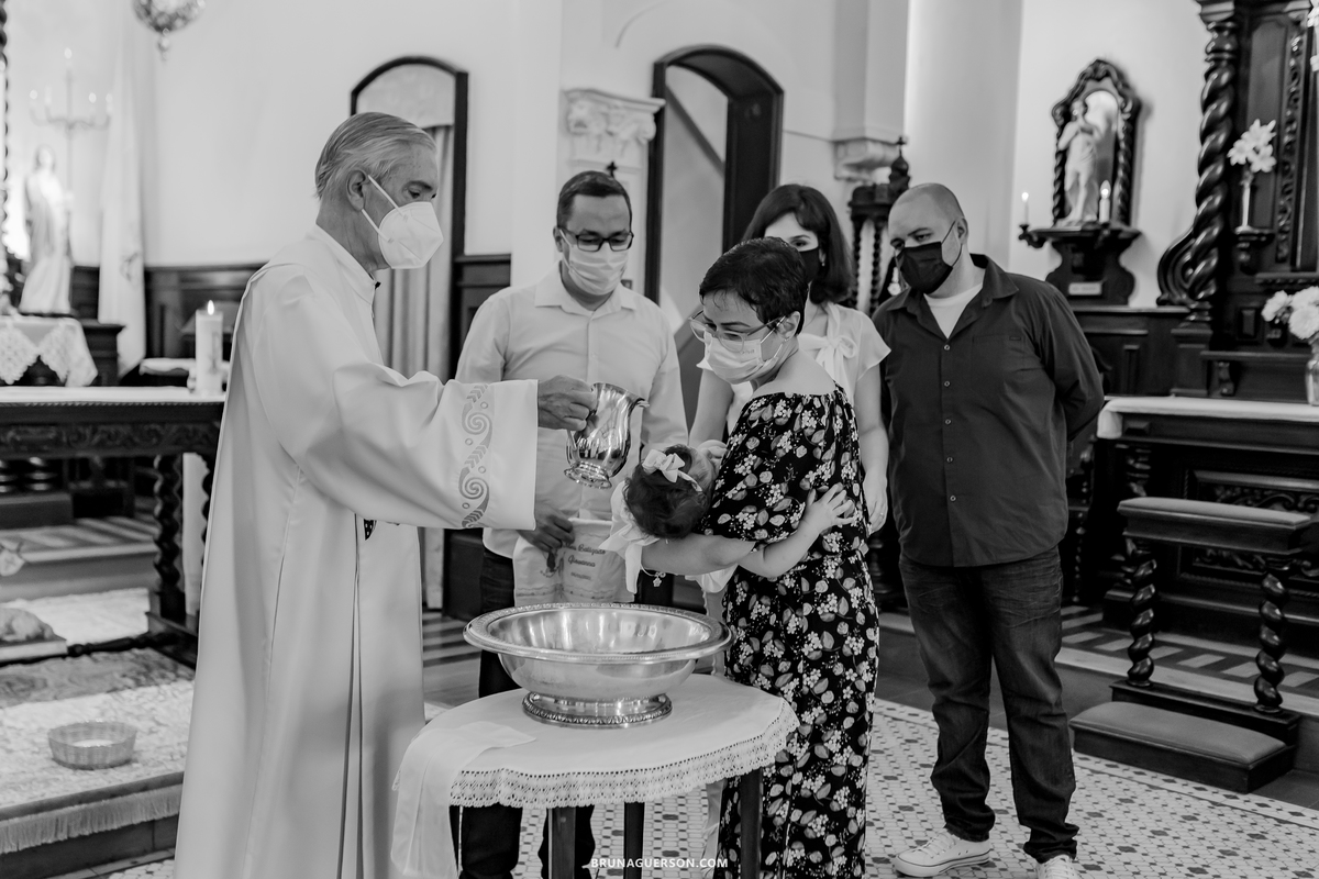 fotografia batizado batismo urca igreja nossa senhora do brasil Rio de Janeiro 