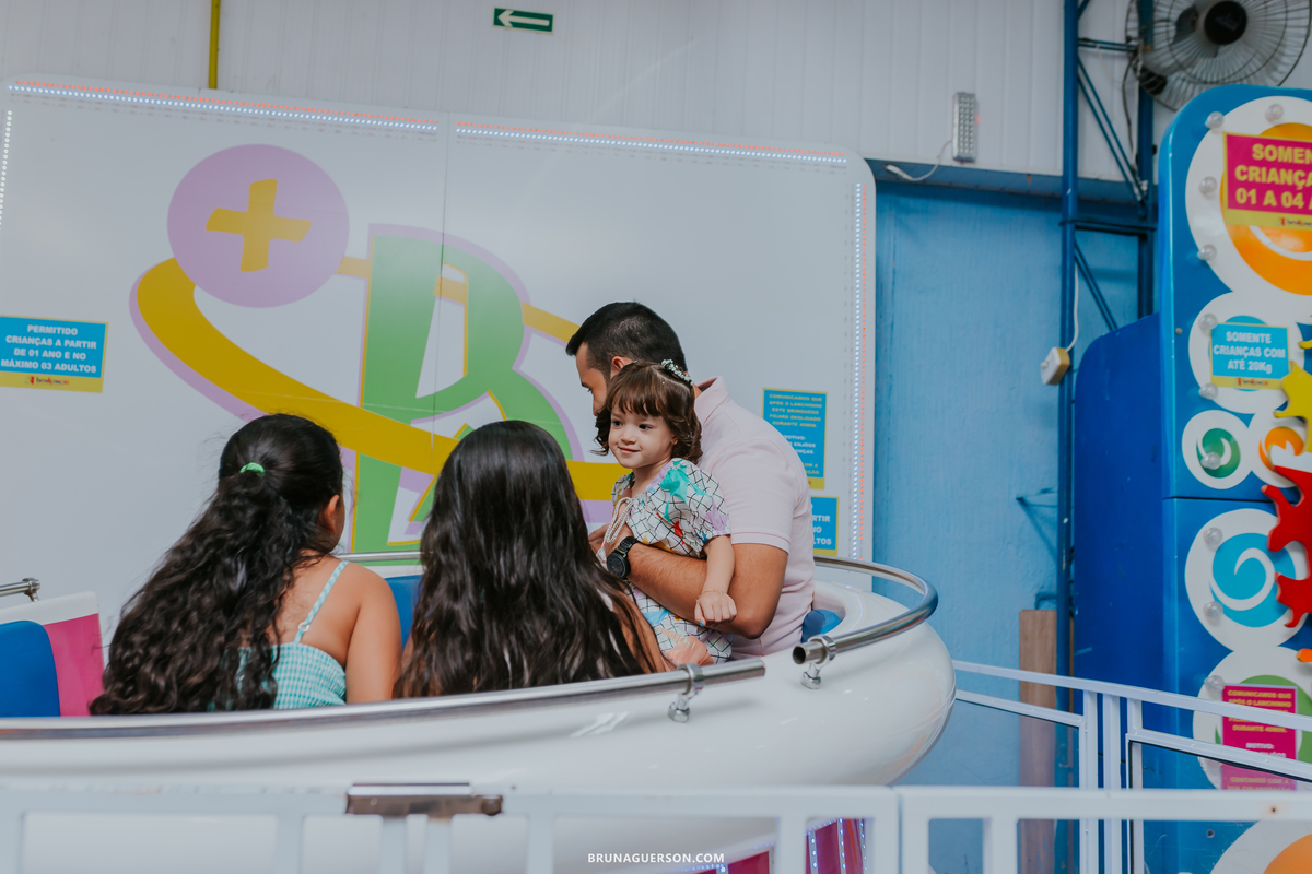 fotografia festa infantil 3 anos Luisa tema serie fundo do mar tijuca Rio de Janeiro fotografa familia