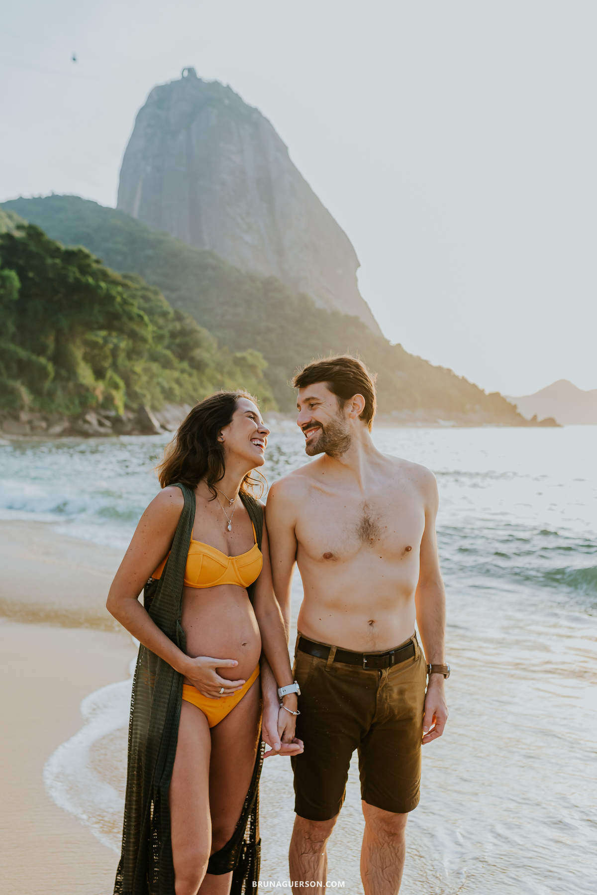 fotografia ensaio gestante praia vermelha urca Rio de Janeiro amanhecer externo 