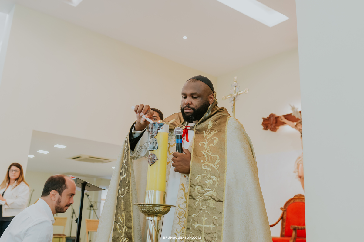 fotografia batizado batismo Rio de Janeiro paroquia santo Antonio da península rj gemeas