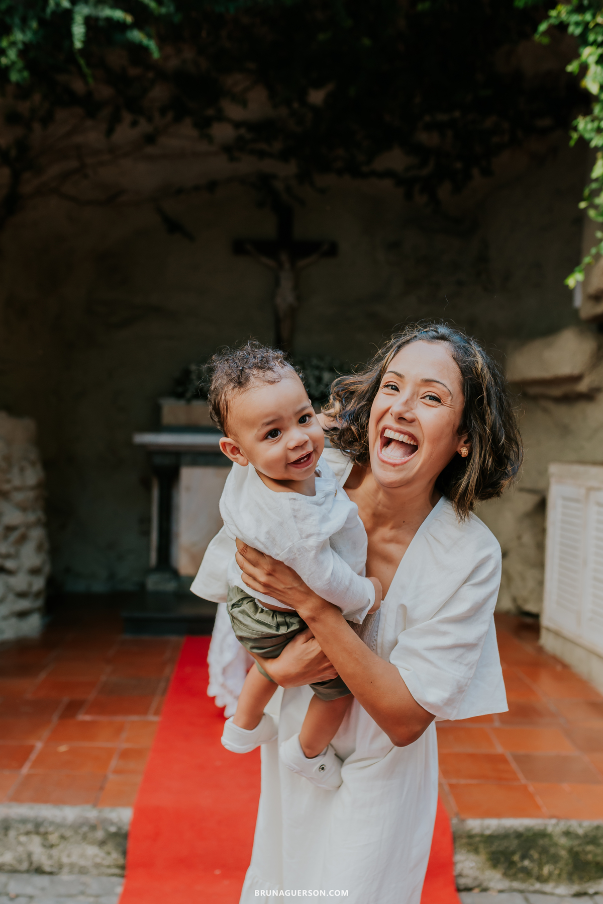 fotografia fotografa familia batizado batismo igreja capuchinhos gruta de lourdes Tijuca Rio de Janeiro 