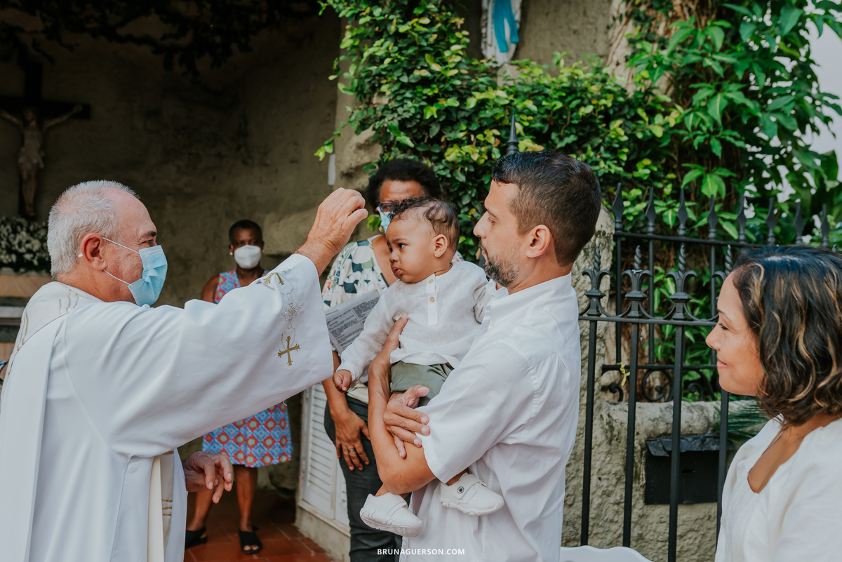 fotografia fotografa familia batizado batismo igreja capuchinhos gruta de lourdes Tijuca Rio de Janeiro 