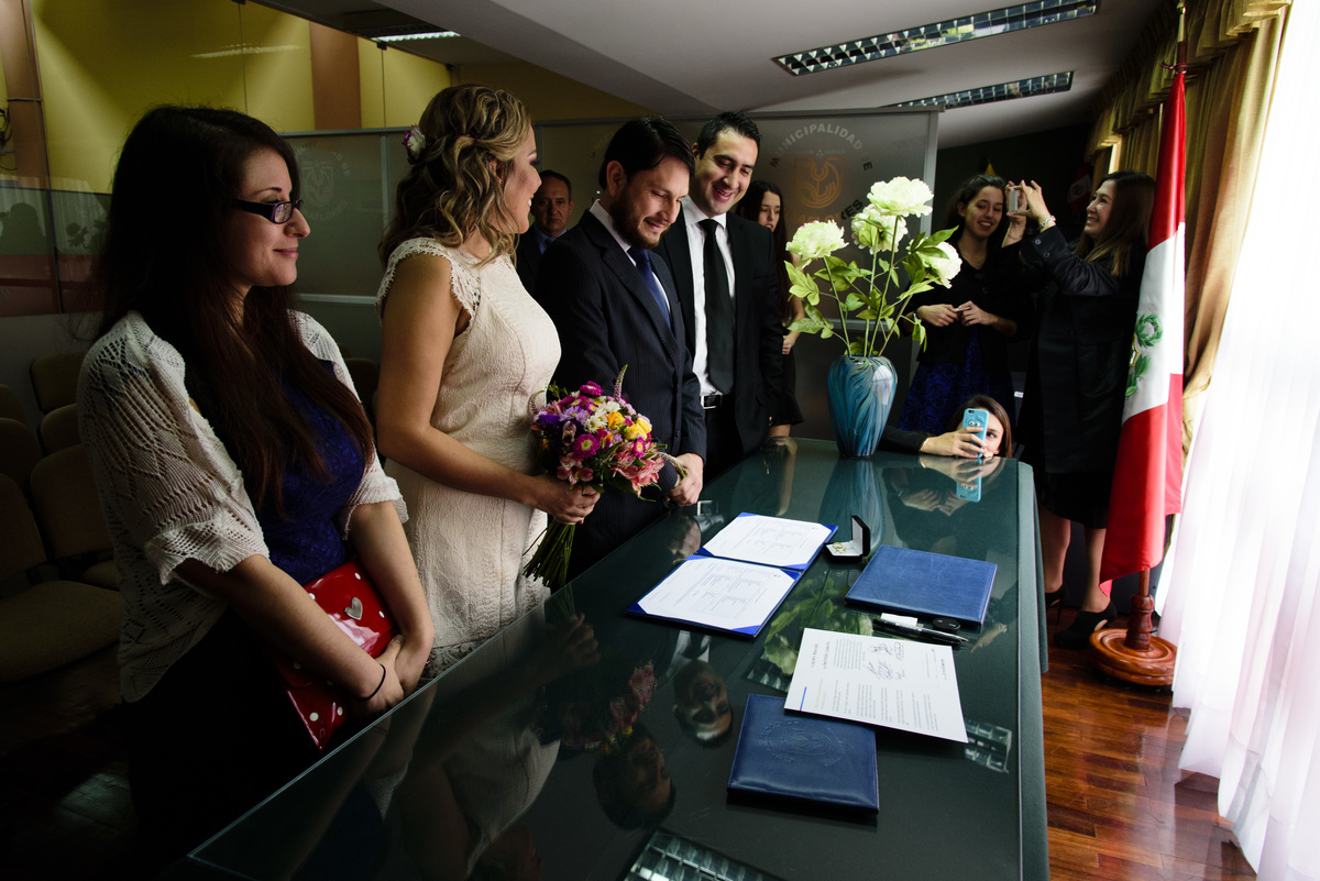 Boda matrimonio wedding novia novias novios previa maquillaje makeup preparativos feliz amor love  vestido zapatos dress fotografa fotografa de bodas peru argentina photographer bride husband baile primer baile dance pary fiesta  sesión fotos amigos 