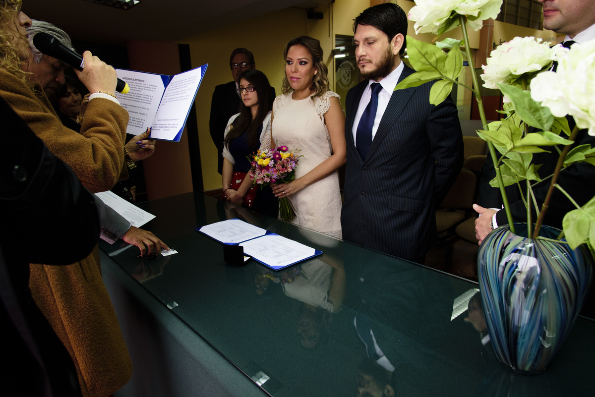 Boda matrimonio wedding novia novias novios previa maquillaje makeup preparativos feliz amor love  vestido zapatos dress fotografa fotografa de bodas peru argentina photographer bride husband baile primer baile dance pary fiesta  sesión fotos amigos 