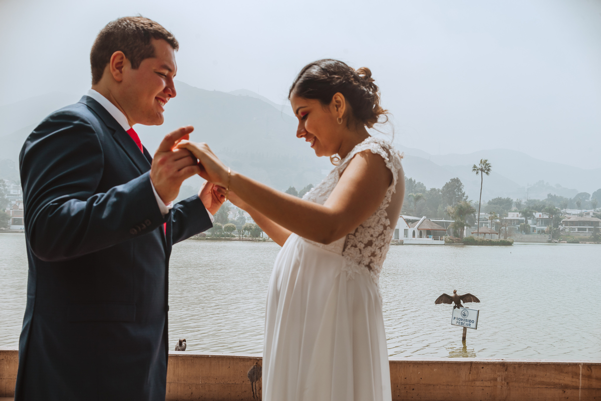 Boda matrimonio wedding novia novias novios previa maquillaje makeup preparativos feliz amor love  vestido zapatos dress fotografa fotografa de bodas peru argentina photographer bride husband baile primer baile dance pary fiesta  sesión fotos amigos 