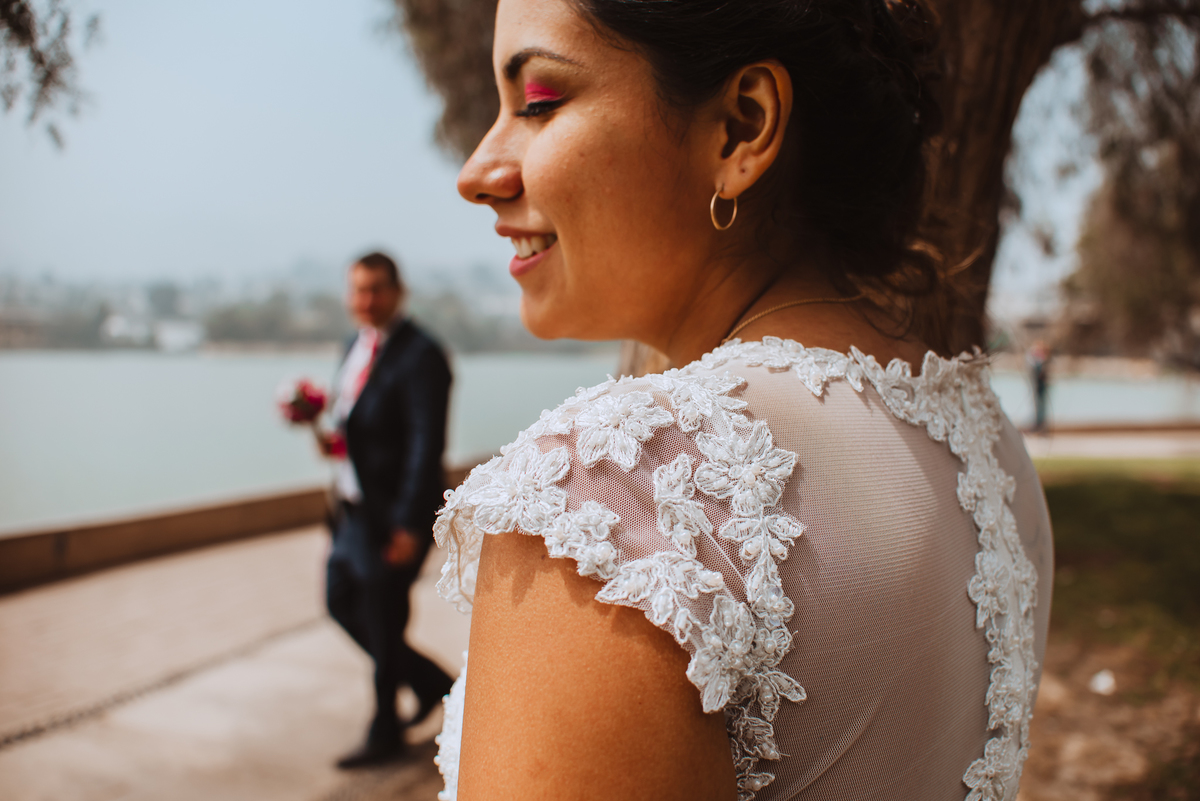 Boda matrimonio wedding novia novias novios previa maquillaje makeup preparativos feliz amor love ellos vestido zapatos dress fotografa fotografa de bodas peru argentina photographer bride husband baile primer baile dance pary fiesta gettindressed sesión 