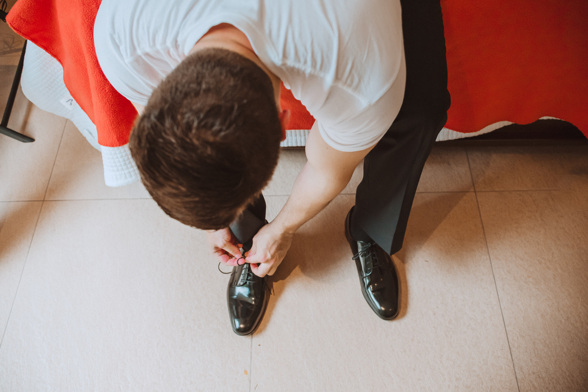 Boda matrimonio wedding novia novias novios previa maquillaje makeup preparativos feliz amor love ellos vestido zapatos dress fotografa fotografa de bodas peru argentina photographer bride husband baile primer baile dance pary fiesta gettindressed sesión 