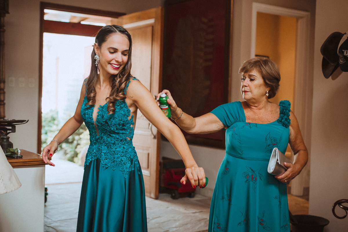 Boda matrimonio wedding novia novias novios previa alejandra ramos preparativos feliz amor love  vestido zapatos dress fotografa fotografa de bodas peru argentina photographer bride husband baile primer baile dance pary fiesta  sesión fotos amigos  mama