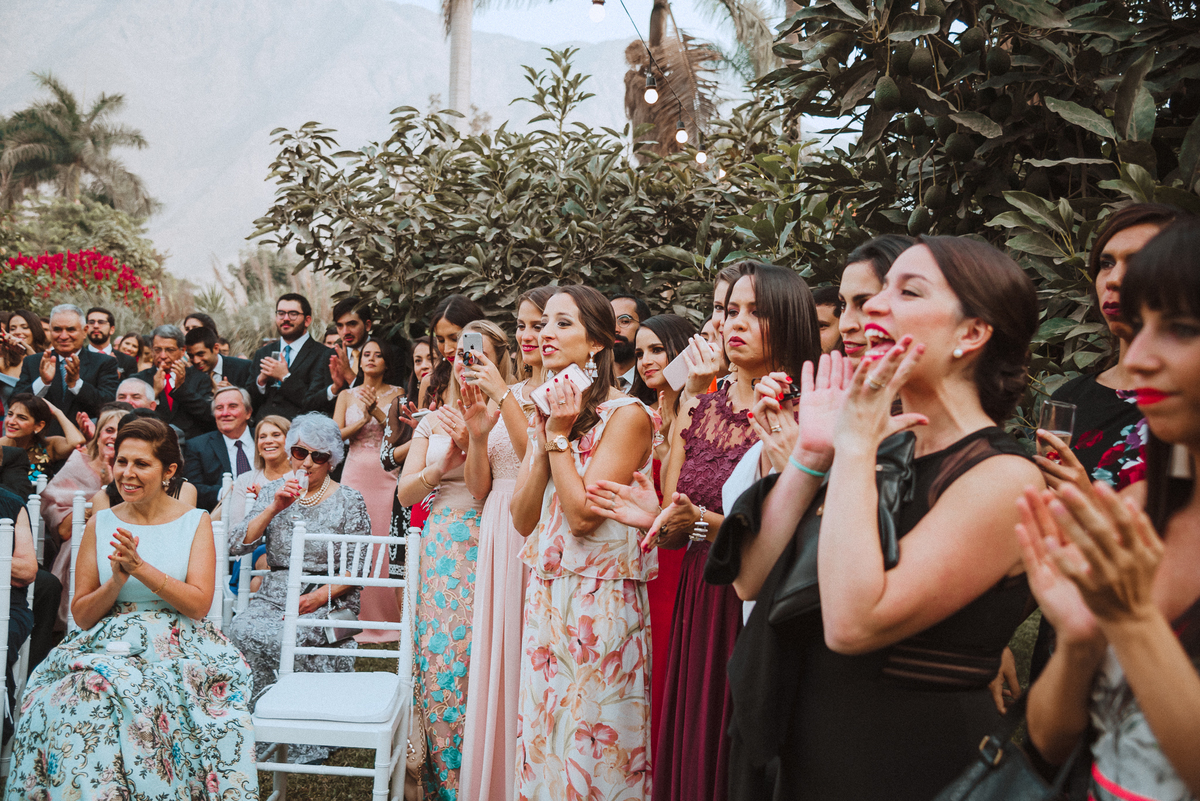 Boda matrimonio wedding novia novias novios previa maquillaje makeup preparativos feliz amor love  vestido zapatos dress fotografa fotografa de bodas peru argentina photographer bride husband baile primer baile dance pary fiesta  sesión fotos amigos 