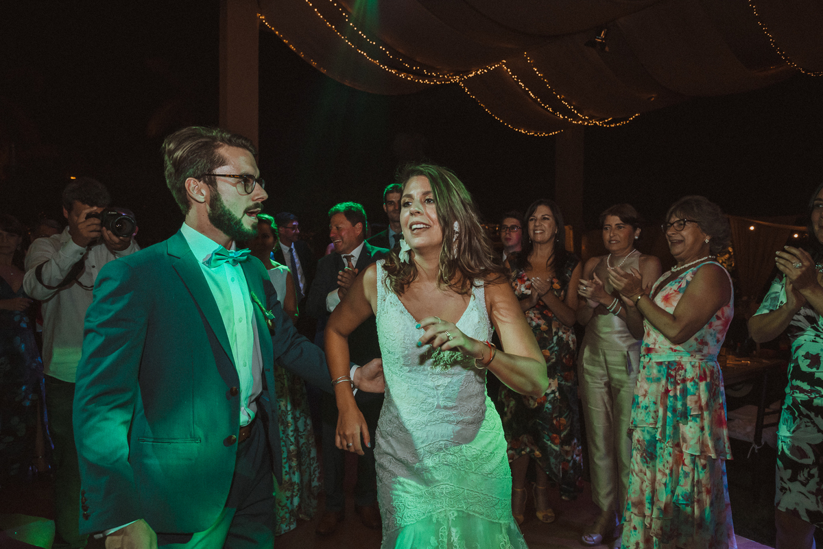 Boda matrimonio wedding novia novias novios previa alejandra ramos makeup feliz amor love  vestido zapatos dress fotografa fotografa de bodas peru argentina photographer bride husband baile primer baile dance pary fiesta  sesión fotos amigos 