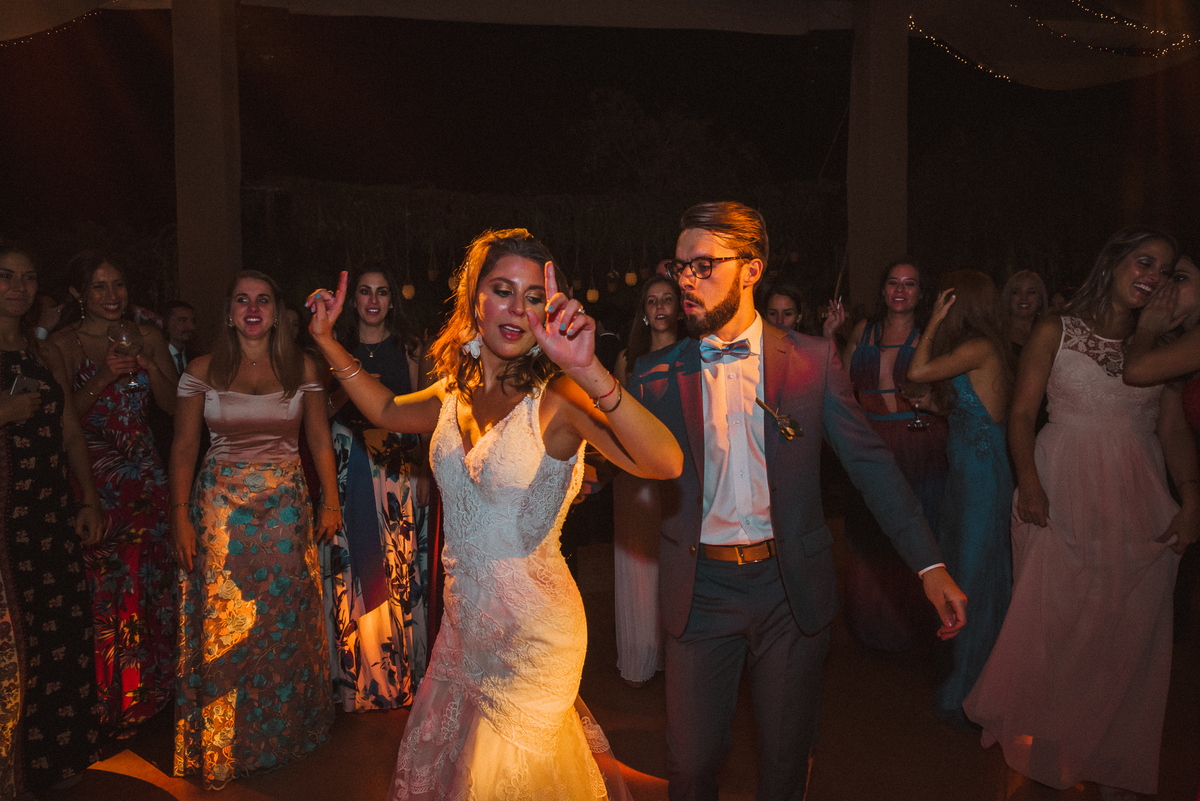 Boda matrimonio wedding novia novias novios previa maquillaje makeup preparativos feliz amor love  vestido zapatos dress fotografa fotografa de bodas peru argentina photographer bride husband baile primer baile dance pary fiesta  sesión fotos amigos 